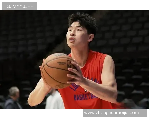 李秀英的篮球之路:从热爱到职业生涯的心路历程分享