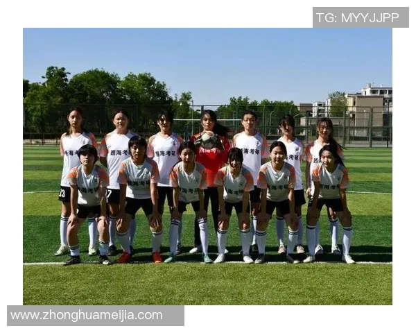 足球明星女儿的七位公主们在绿茵场上绽放光彩的故事