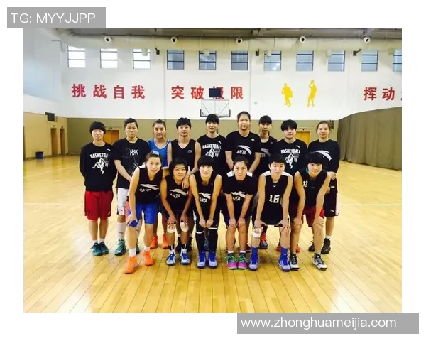 成都网球队的崛起之路：邀请赛特别报道与突破历程分享